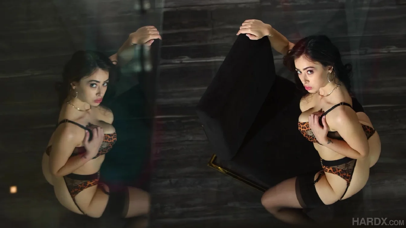 Preview of HardX Chloe Surreal XXX